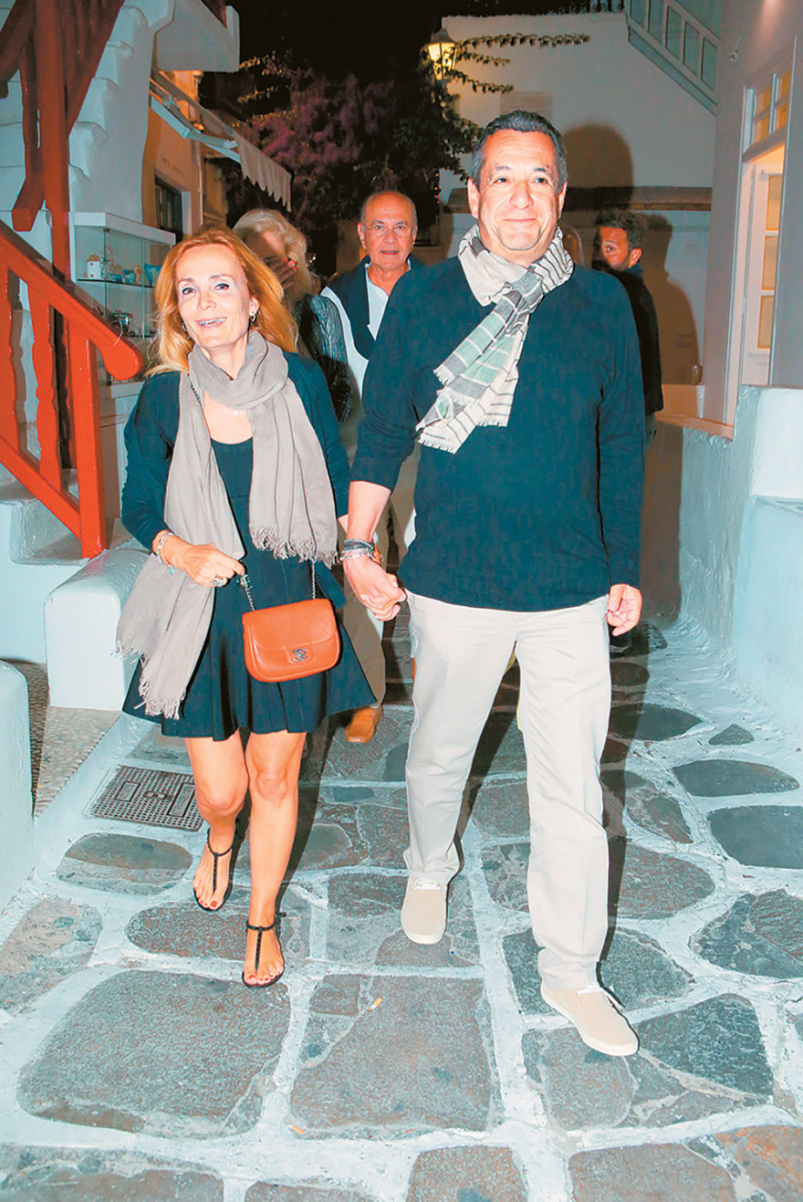 Μύκονος: Απόβαση Αιγύπτιων κροίσων και πόλεμος για τα σπίτια του Μαρινόπουλου και Γαβαλά