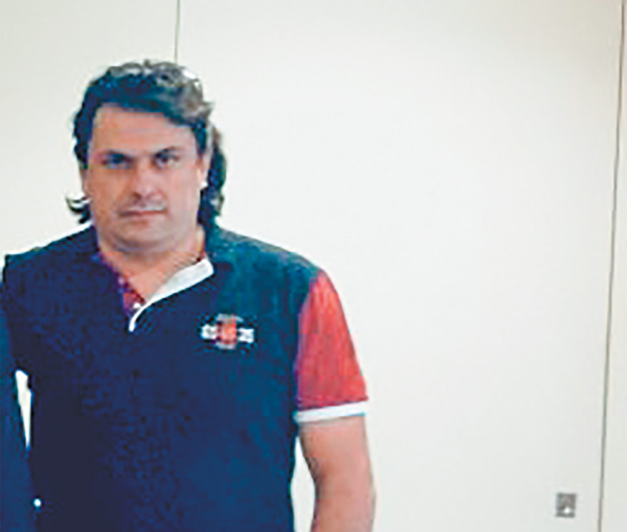 Μύκονος: Ο γιος του ιερέα από τα Καλάβρυτα σε ειδική αποστολή για να «καθαρίσει» το νησί