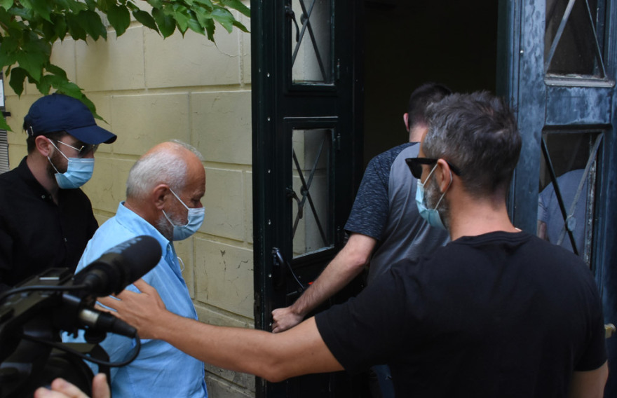 Ζάκυνθος: Μετά τον εισαγγελέα, στον ανακριτή οι συλληφθέντες για τη δολοφονία της συζύγου του Ντίμη Κορφιάτη - «Δεν έχουμε κάνει τίποτα» δηλώνει ένας εξ αυτών