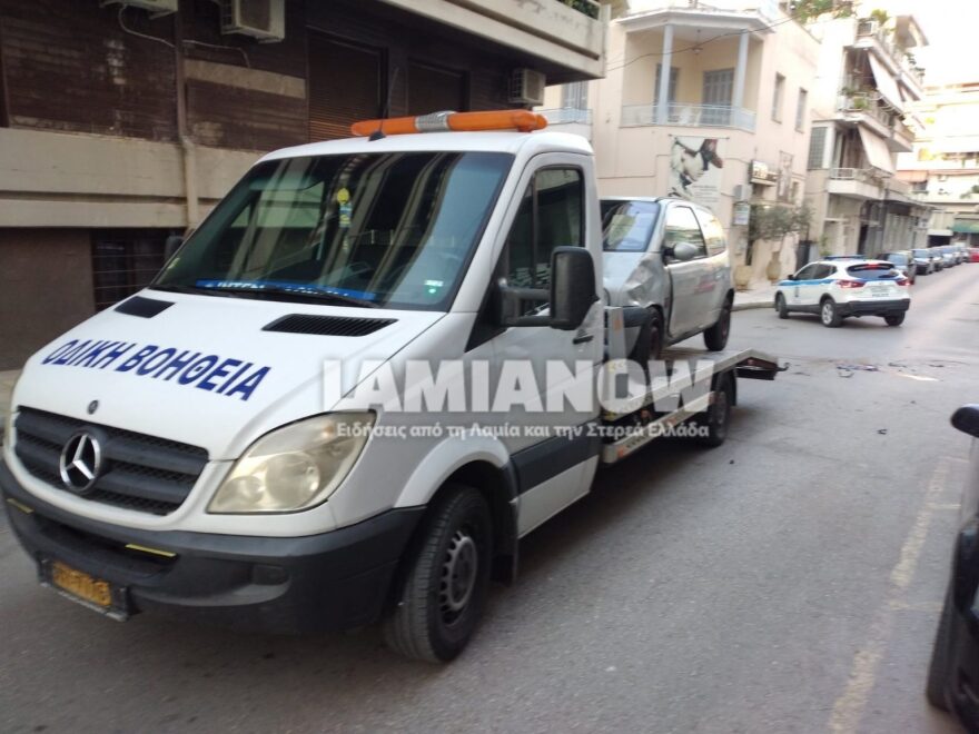 Λαμία: Τραγωδία τα ξημερώματα - 24χρονος σκοτώθηκε σε τροχαίο μέσα στην πόλη