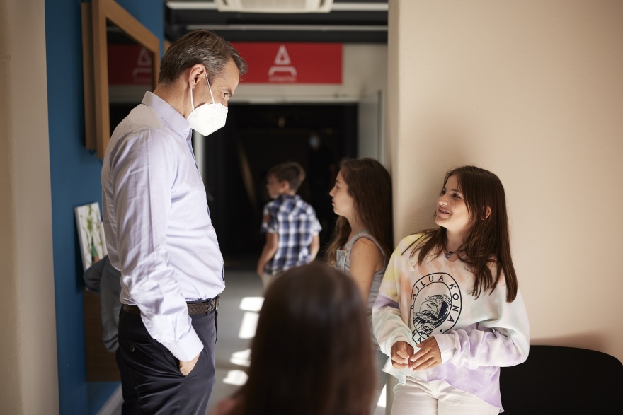 Συνέντευξη Μητσοτάκη στα παιδιά της «Ατράκτου»: «Αυτή ήταν η πιο δύσκολη απόφαση που πήρα»