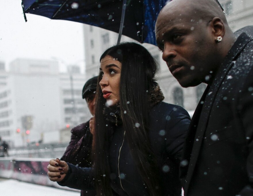 Έμμα Κορονέλ Αϊσπούρο: Η άγνωστη ιστορία της κυρίας «Ελ Τσάπο»