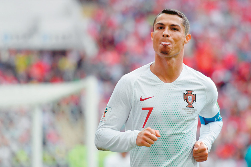 WAGs: Οι κυρίες των γηπέδων έχουν... χάρη και ιστορία