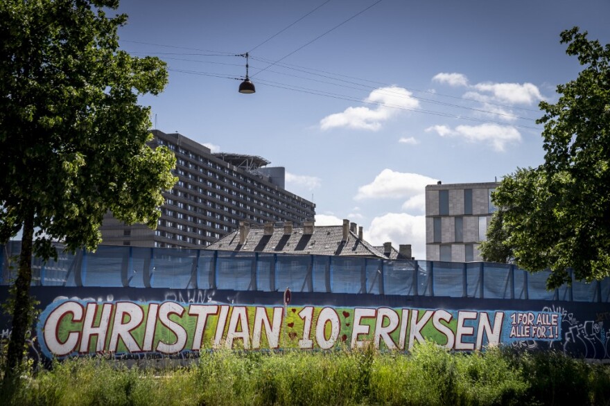 Euro 2020: Οι τοίχοι της Κοπεγχάγης γέμισαν με γκράφιτι για τον Κρίστιαν Έρικσεν - Δείτε φωτογραφίες