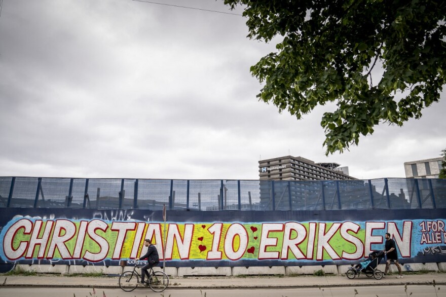 Euro 2020: Οι τοίχοι της Κοπεγχάγης γέμισαν με γκράφιτι για τον Κρίστιαν Έρικσεν - Δείτε φωτογραφίες