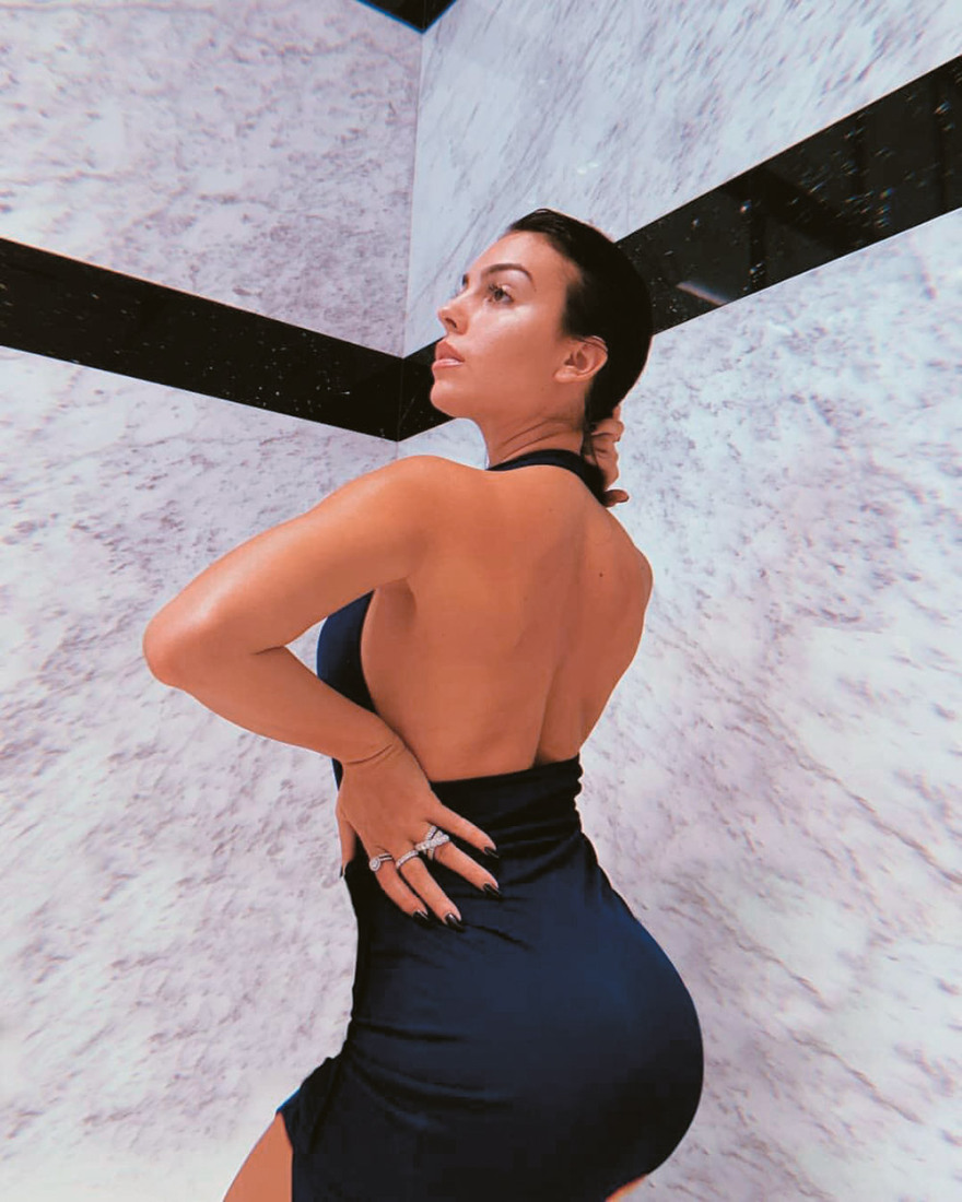 WAGs: Οι κυρίες των γηπέδων έχουν... χάρη και ιστορία