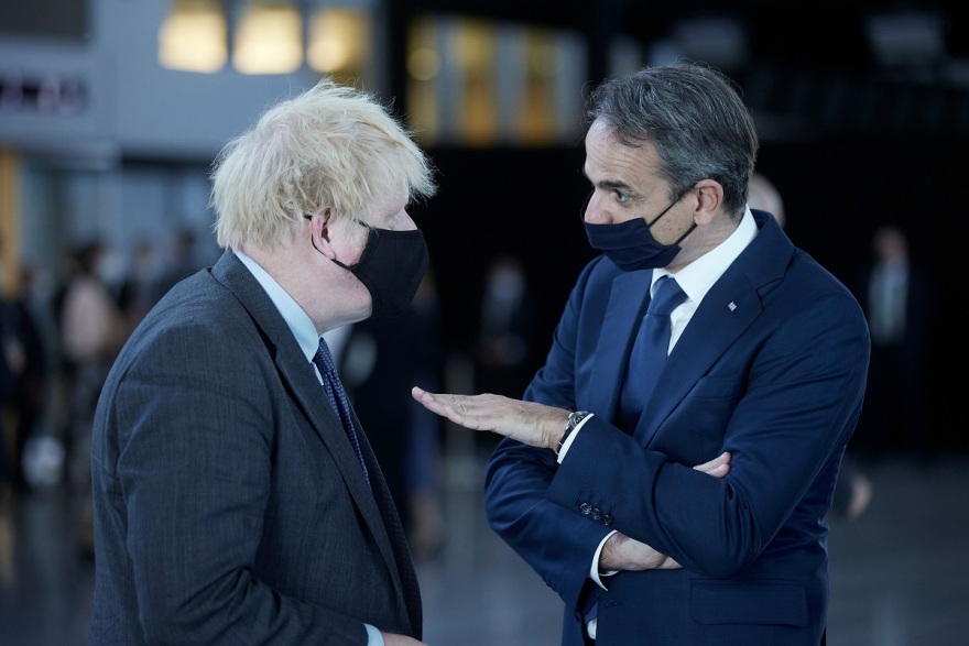 ΝΑΤΟ - Μητσοτάκης σε Τζόνσον: Ασφαλής χώρα η Ελλάδα για τους Βρετανούς τουρίστες - Μην κάνετε διακρίσεις