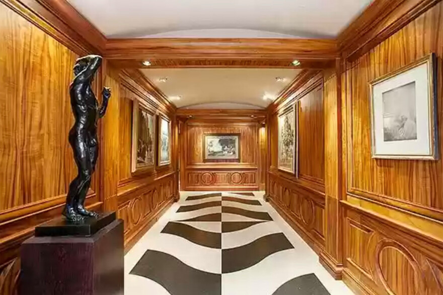  Κριστιάνο Ρονάλντο: Έδωσε 18,5 εκατ. δολάρια στον Τραμπ για να... ζήσει τις «50 Αποχρώσεις του Γκρι» στο Μανχάταν