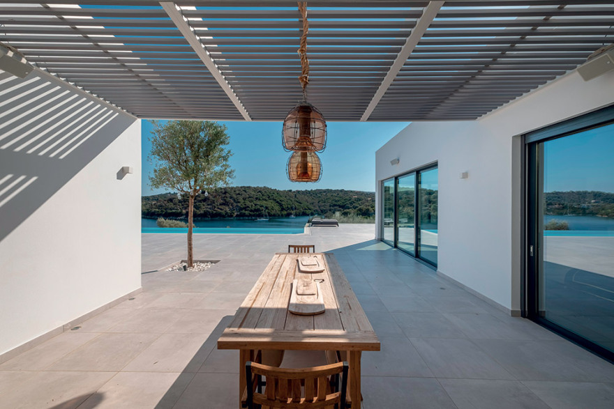 Σκλαβενίτη: Η οικογένεια που έκανε το Μεγανήσι VIP προορισμό