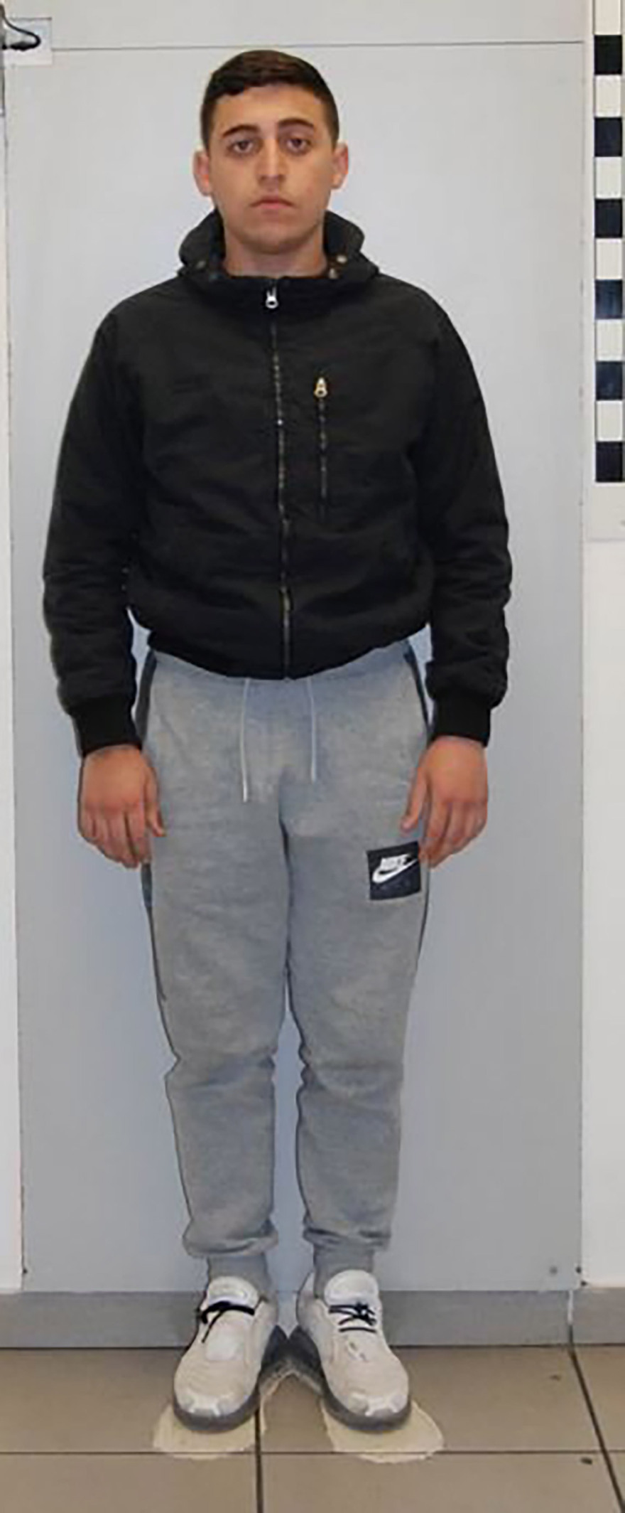 Αυτά είναι τα πέντε μέλη σπείρας που έκλεβαν αυτοκίνητα και καταστήματα στην Αττική