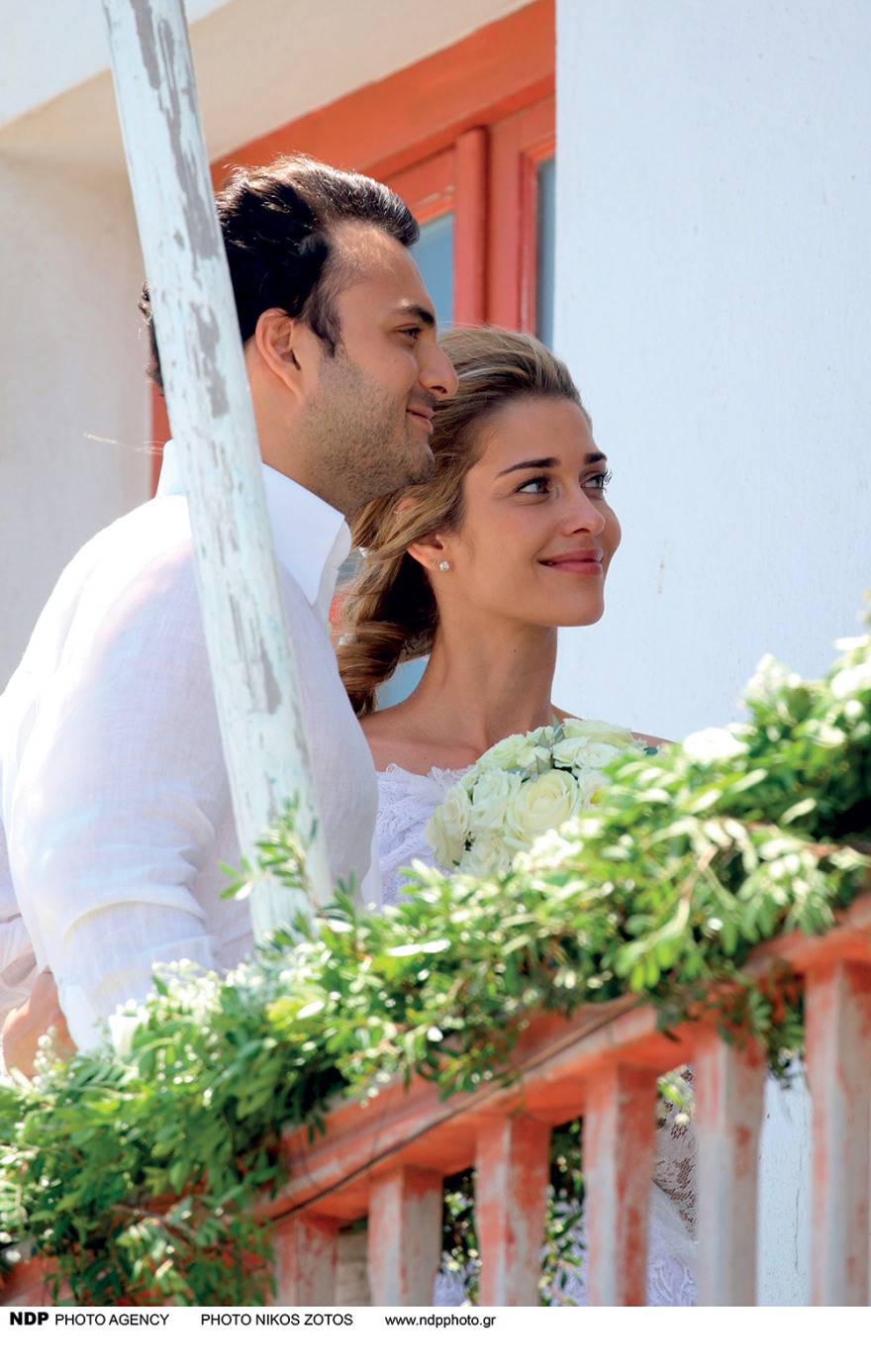 Άνα Μπεατρίς Μπαρός: To supermodel & οι χρυσές μπίζνες στη Μύκονο