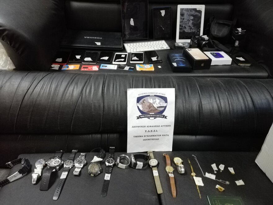 Αυτά είναι τα πέντε μέλη σπείρας που έκλεβαν αυτοκίνητα και καταστήματα στην Αττική