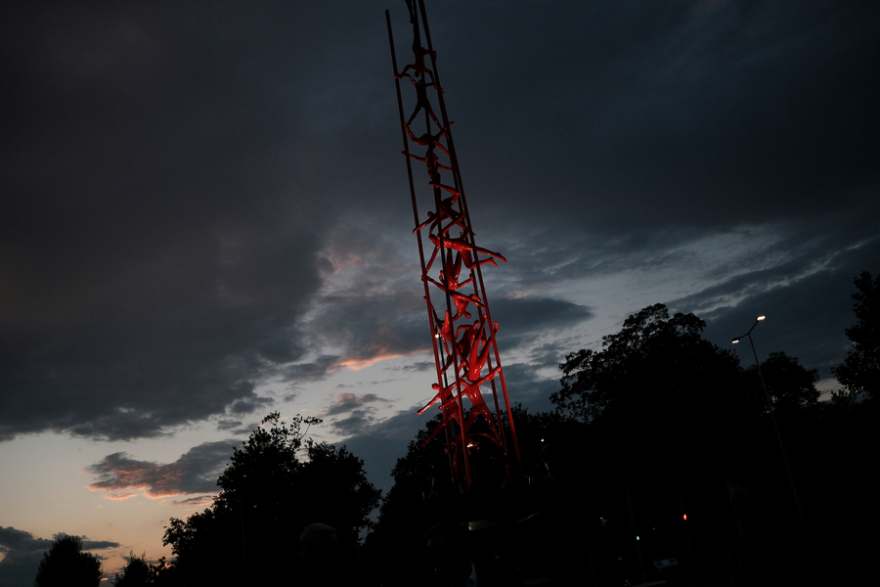 Θεσσαλονίκη: Αποκαλυπτήρια στο γλυπτό «Meteoron» - Δείτε φωτογραφίες