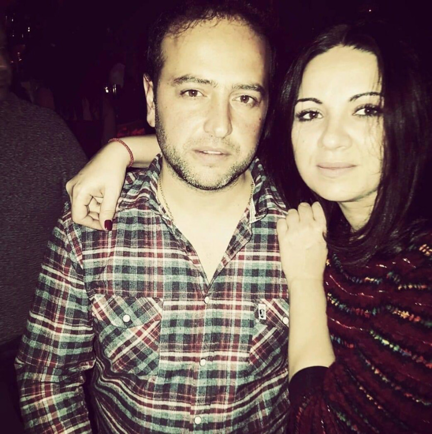 Αιφνίδιος θάνατος για 42χρονο αγιογράφο στον Βόλο - «Σταματήστε τα fake news, δεν πέθανε από το εμβόλιο» λέει η σύζυγός του