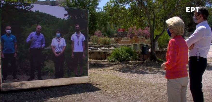 Μητσοτάκης – Φον ντερ Λάιεν στην Αρχαία Αγορά: «Ένα όραμα ετών γίνεται πραγματικότητα»