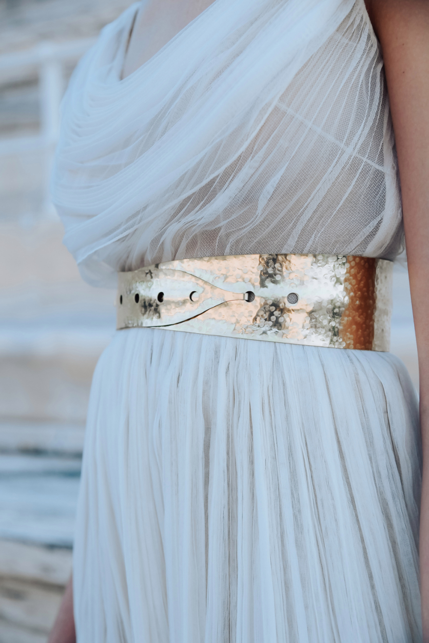 Dior: Η επίδειξη «ξεκίνησε» στα social media - Τα μοντέλα ποζάρουν με τα ρούχα του οίκου στο Καλλιμάρμαρο 