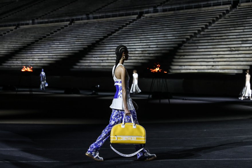 Dior στο Καλλιμάρμαρο: Με «άρωμα» Ελλάδας η επίδειξη - Δείτε φωτογραφίες από τη φαντασμαγορική βραδιά 
