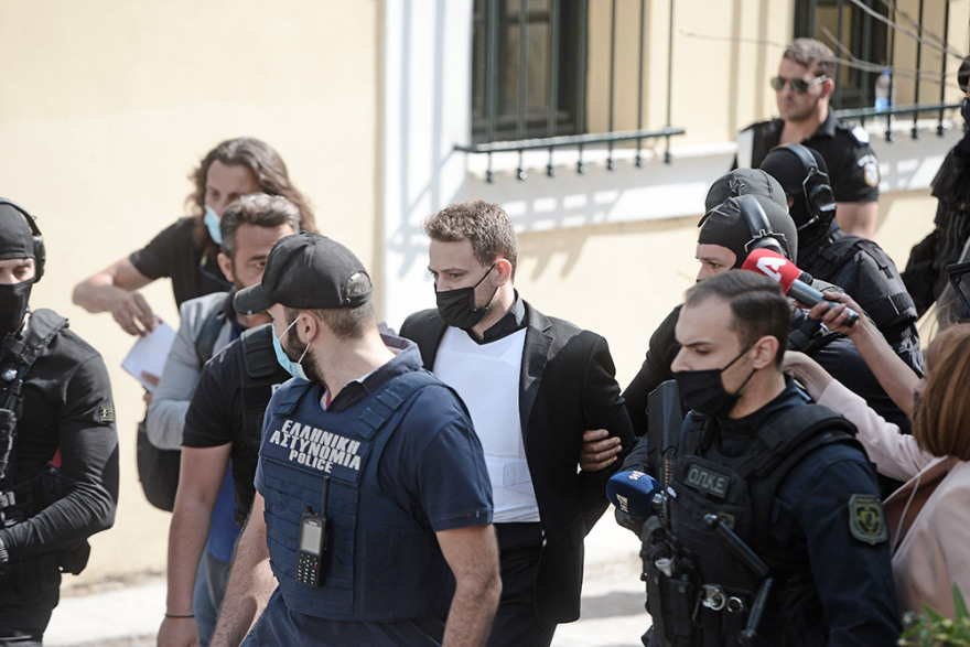 Έγκλημα στα Γλυκά Νερά: Στην Ευελπίδων ο 32χρονος πιλότος - Πήρε προθεσμία να απολογηθεί την Τρίτη