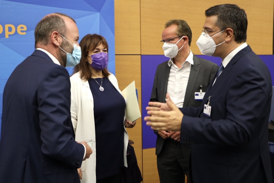 Τζιτζικώστας: Πρέπει να φέρουμε την Ευρώπη πιο κοντά στους πολίτες της