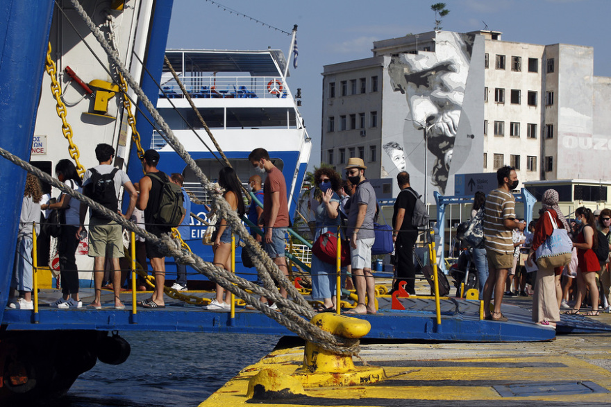 Τριήμερο Αγίου Πνεύματος: Αυξημένη κίνηση στις εξόδους Αθήνας και Θεσσαλονίκης