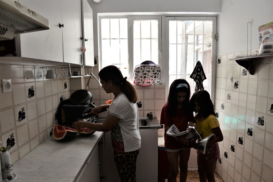 Γυναίκες πρόσφυγες μιλούν στο protothema.gr με αφορμή τη Διεθνή Ημέρα Προσφύγων