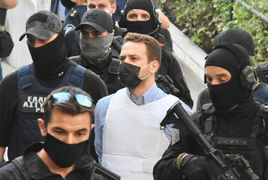 Γλυκά Νερά: Προφυλακιστέος ο Μπάμπης - Γιατί οδηγήθηκε σε ειδική πτέρυγα στις φυλακές του Κορυδαλλού