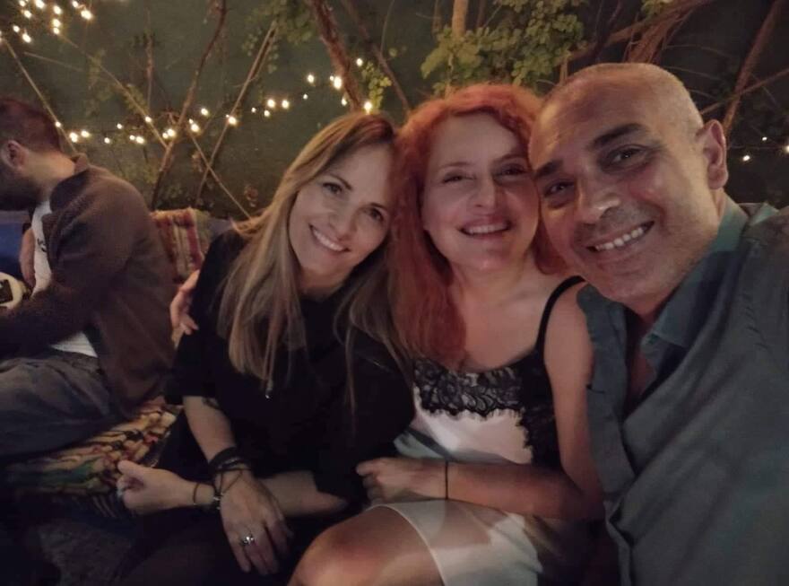 Χαλάνδρι: «Πλημμύρισε» κόσμο το «Σουρεάλ» για την επιστροφή της «DJ Miss XV» στα decks