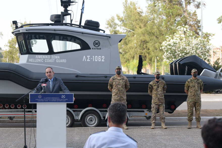 Εντάχθηκαν στον στόλο του Λιμενικού ακόμη τέσσερα «αβύθιστα» περιπολικά σκάφη