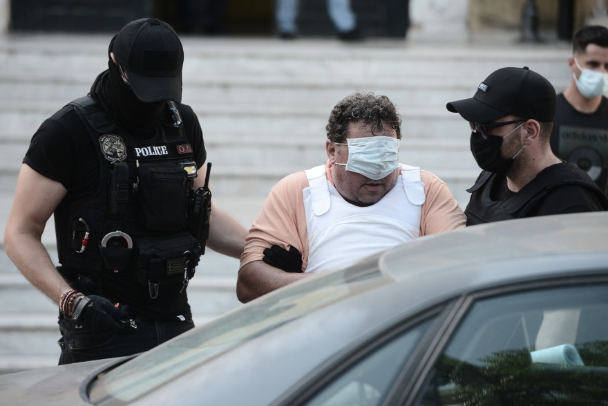 Πετράλωνα: Ποινική δίωξη για δύο κακουργήματα στον Βούλγαρο για τον βιασμό καθαρίστριας