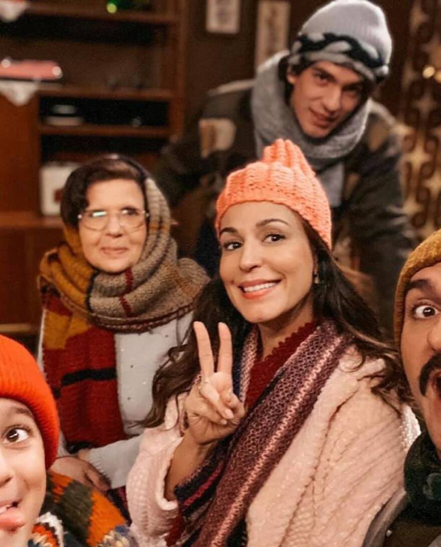 Κατερίνα Παπουτσάκη: Backstage φωτογραφίες από τα «Καλύτερά μας χρόνια»