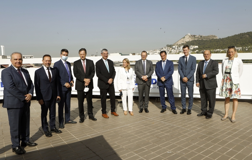 Δάνεια δύο δισ. ευρώ μέσω της Ελληνικής Αναπτυξιακής Τράπεζας με τη στήριξη της ΕΤΕπ