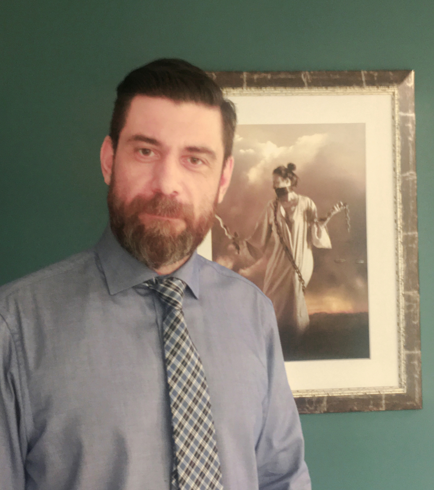 Κρατικό Ωδείο Θεσσαλονίκης: «Ο καθηγητής με ακουμπούσε στα πόδια και τη μέση με κάθε ευκαιρία!» λέει θύμα σεξουαλικής παρενόχλησης