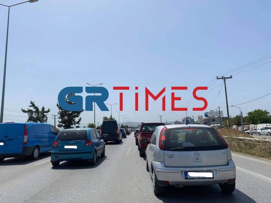 Βίντεο: «Ανάσα» δροσιάς στις παραλίες αναζητούν Αθηναίοι και Θεσσαλονικείς