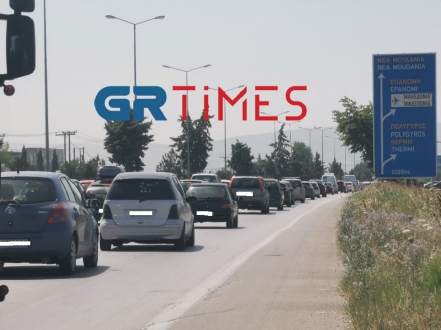 Βίντεο: «Ανάσα» δροσιάς στις παραλίες αναζητούν Αθηναίοι και Θεσσαλονικείς