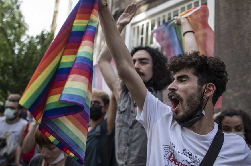 Κωνσταντινούπολη: Δακρυγόνα και συλλήψεις στην πορεία Pride που οργανώθηκε παρά την απαγόρευση