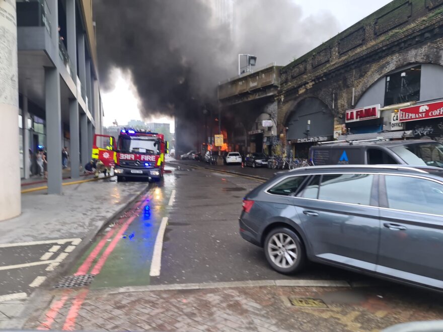 Λονδίνο: Υπό έλεγχο η φωτιά σε σταθμό του μετρό