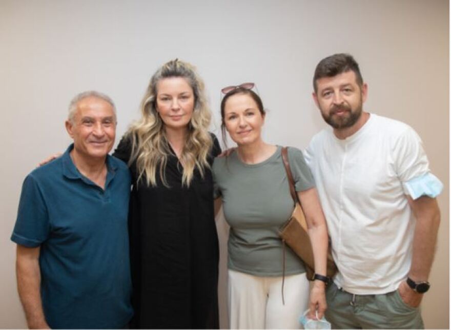 MEGA: Έρχεται η νέα δραματική σειρά «Το αύριο μας ανήκει» - Δείτε φωτογραφίες από την πρώτη ανάγνωση σεναρίου