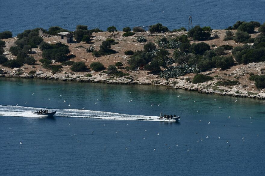 Διοίκηση Ειδικού Πολέμου: Εντυπωσιακές ασκήσεις στην Πάχη Μεγάρων