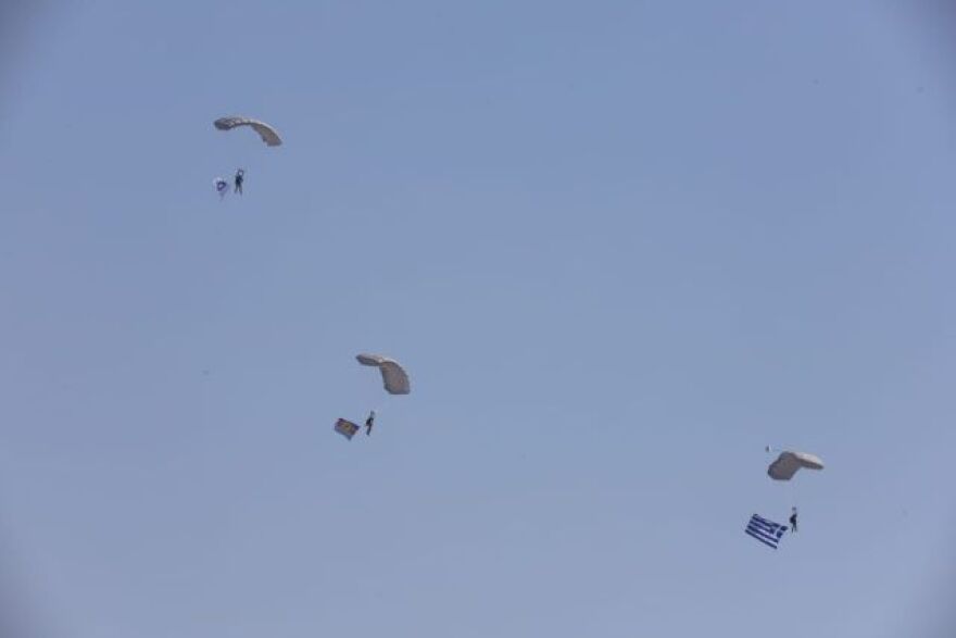 Διοίκηση Ειδικού Πολέμου: Εντυπωσιακές ασκήσεις στην Πάχη Μεγάρων