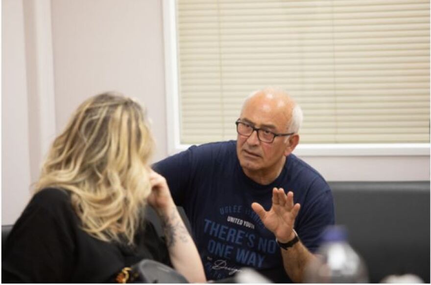 MEGA: Έρχεται η νέα δραματική σειρά «Το αύριο μας ανήκει» - Δείτε φωτογραφίες από την πρώτη ανάγνωση σεναρίου