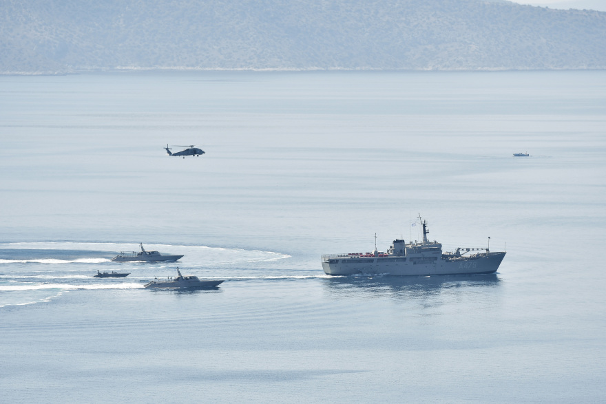 Διοίκηση Ειδικού Πολέμου: Εντυπωσιακές ασκήσεις στην Πάχη Μεγάρων