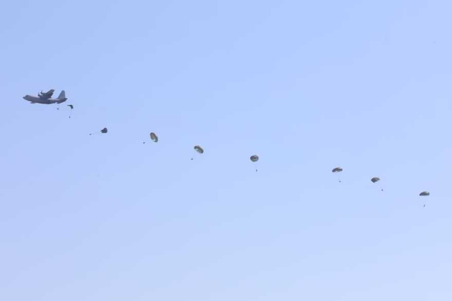 Διοίκηση Ειδικού Πολέμου: Εντυπωσιακές ασκήσεις στην Πάχη Μεγάρων