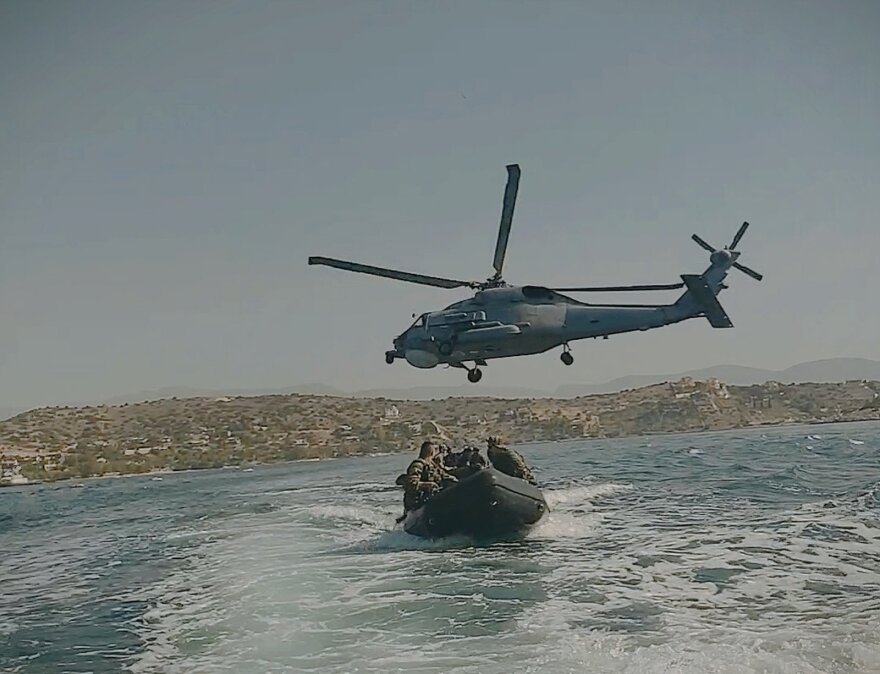 Διοίκηση Ειδικού Πολέμου: Εντυπωσιακές ασκήσεις στην Πάχη Μεγάρων