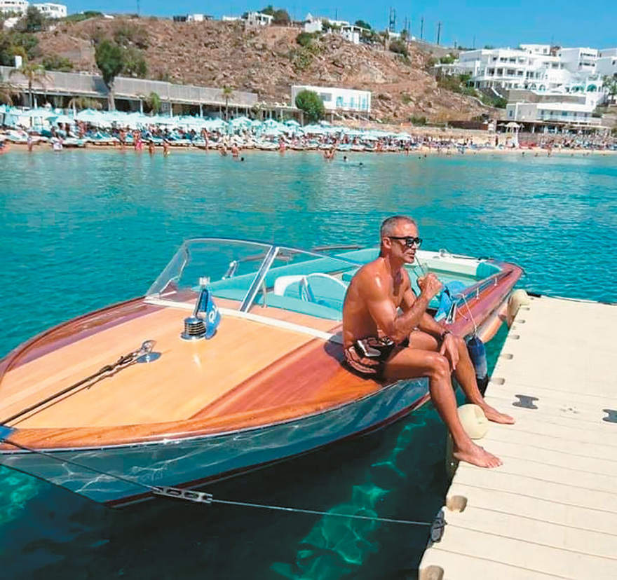 Σταύρος Δογιάκης: Ο «Κρητικός», το γελαστό παιδί που έψαχνε τον δρόμο του