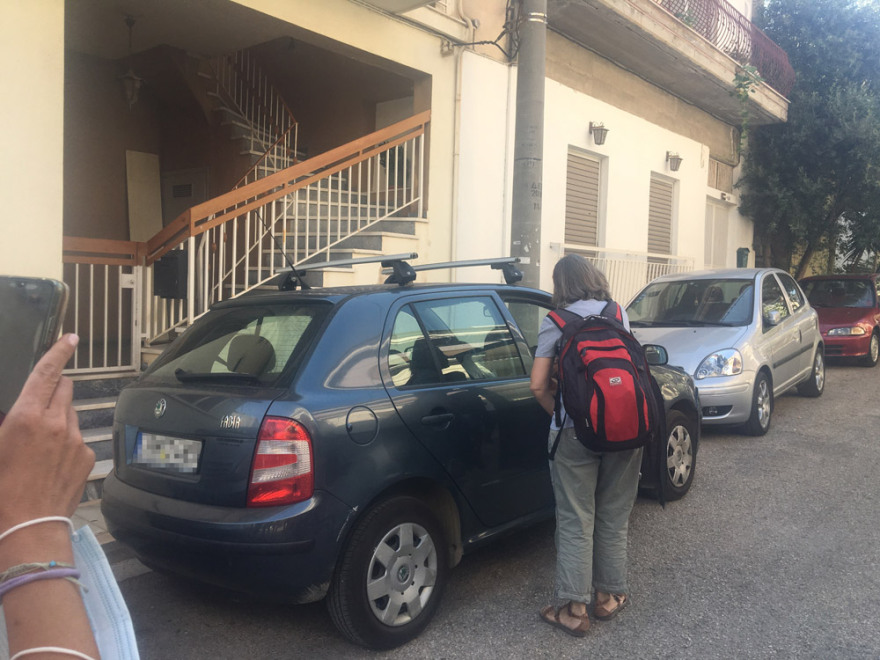 Έγκλημα στα Γλυκά Νερά: Με το μωρό στην αγκαλιά η μητέρα του Μπάμπη πάει να συναντήσει τη μητέρα της Καρολάιν