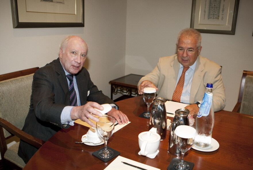 Πέθανε ο διακεκριμένος Έλληνας διπλωμάτης Αδαμάντιος Βασιλάκης