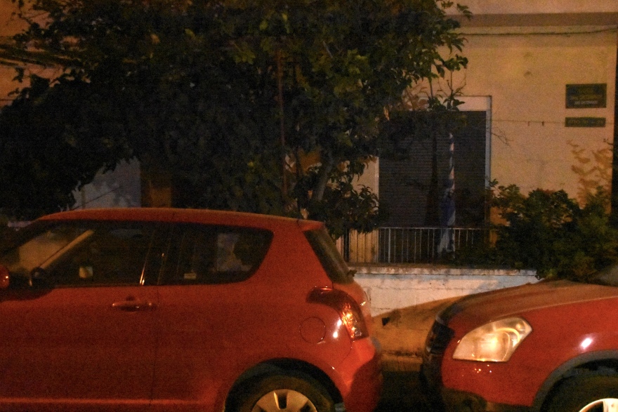 Χρήστος Παππάς:  «Εντάξει παιδιά, έρχομαι», είπε στους αστυνομικούς που του χτύπησαν το κουδούνι 