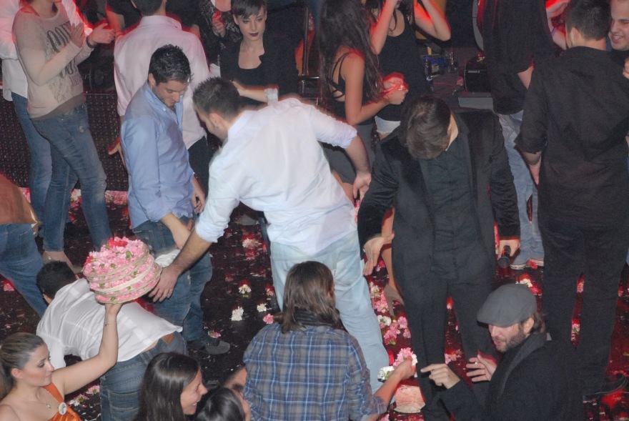 Οι Στέγγοι, η Ντέμι Μουρ και ο Άστον Κούτσερ