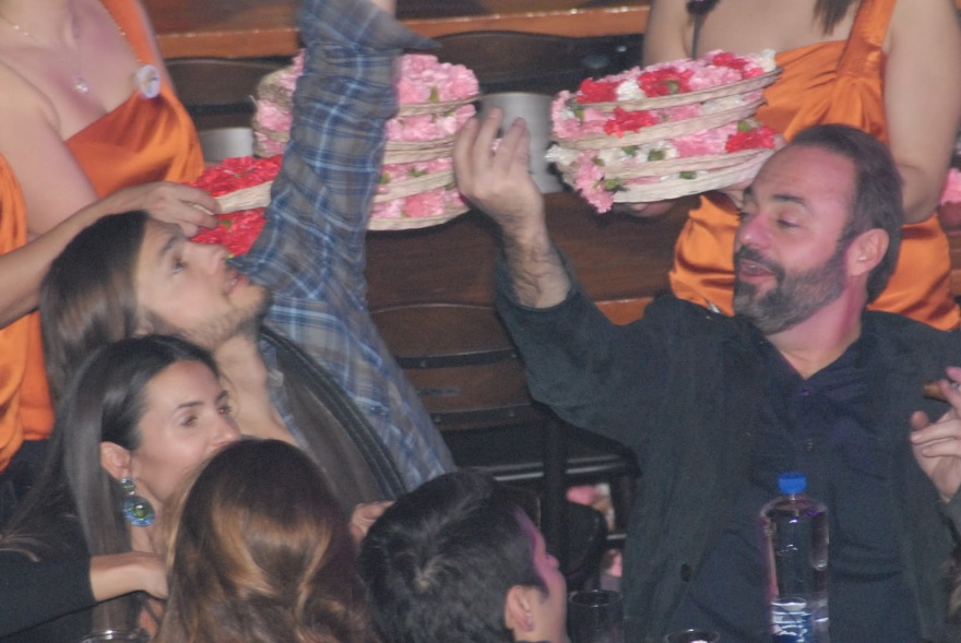 Οι Στέγγοι, η Ντέμι Μουρ και ο Άστον Κούτσερ