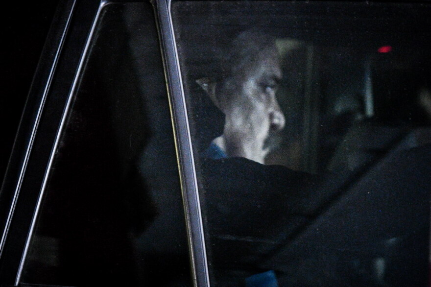 Χρήστος Παππάς: Έφτασε στις φυλακές Δομοκού - Ζήτησε να μείνει με τον Γιάννη Λαγό